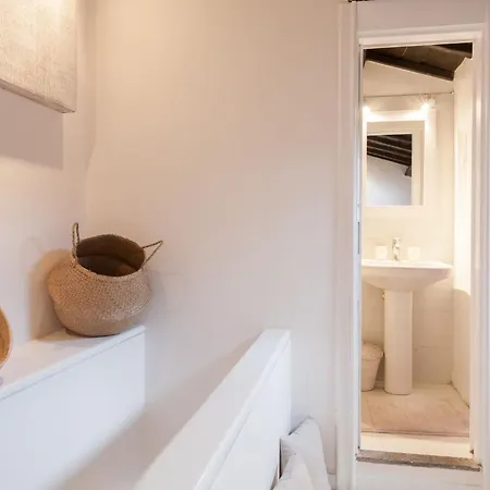 Endless Beauty - Charming Attic In The Heart Of شقة روما